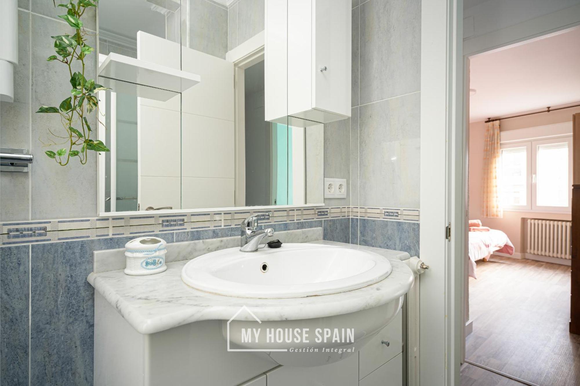 Myhousespain - Piso 3 Habitaciones Cerca Playa San Lorenzo ヒホン エクステリア 写真